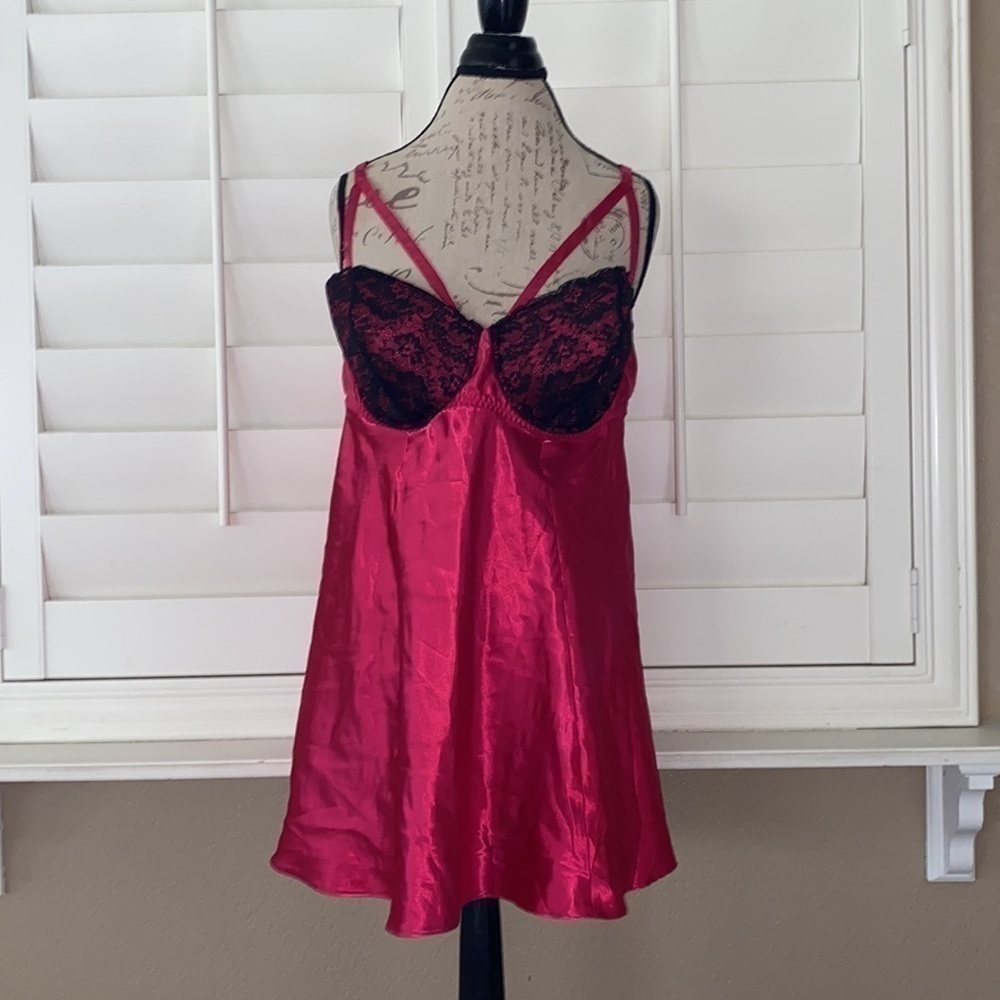 Cacique hot pink black lace babydoll chemise - Picture 2 of 12